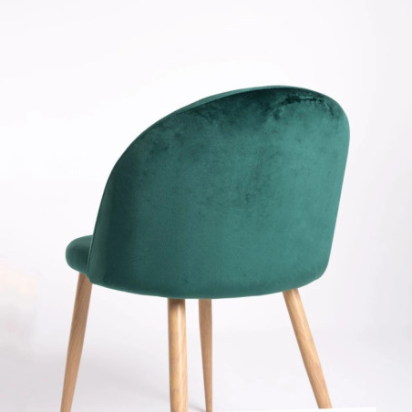 Cadeira Estocolmo DUDECO - Material do assento: Polietileno
Material de estrutura: Aço reforçado
Altura total: 83,5 cm
Profundid