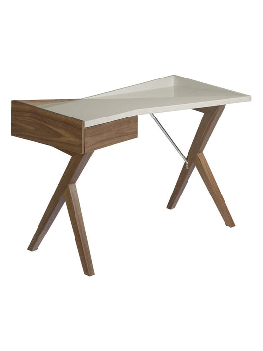 Desk Dakota