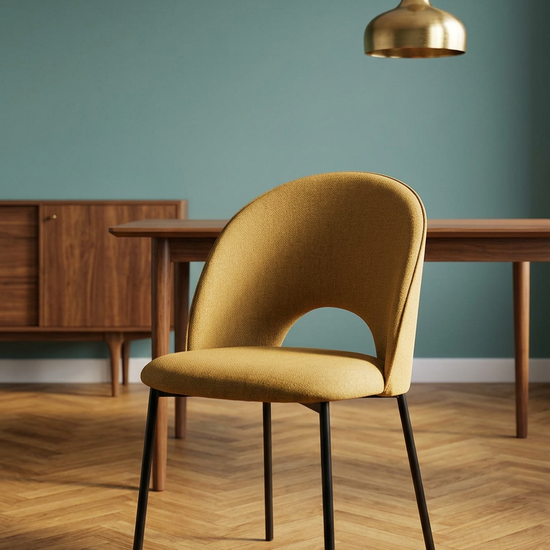 Rika mostarda em ambiente mid-century